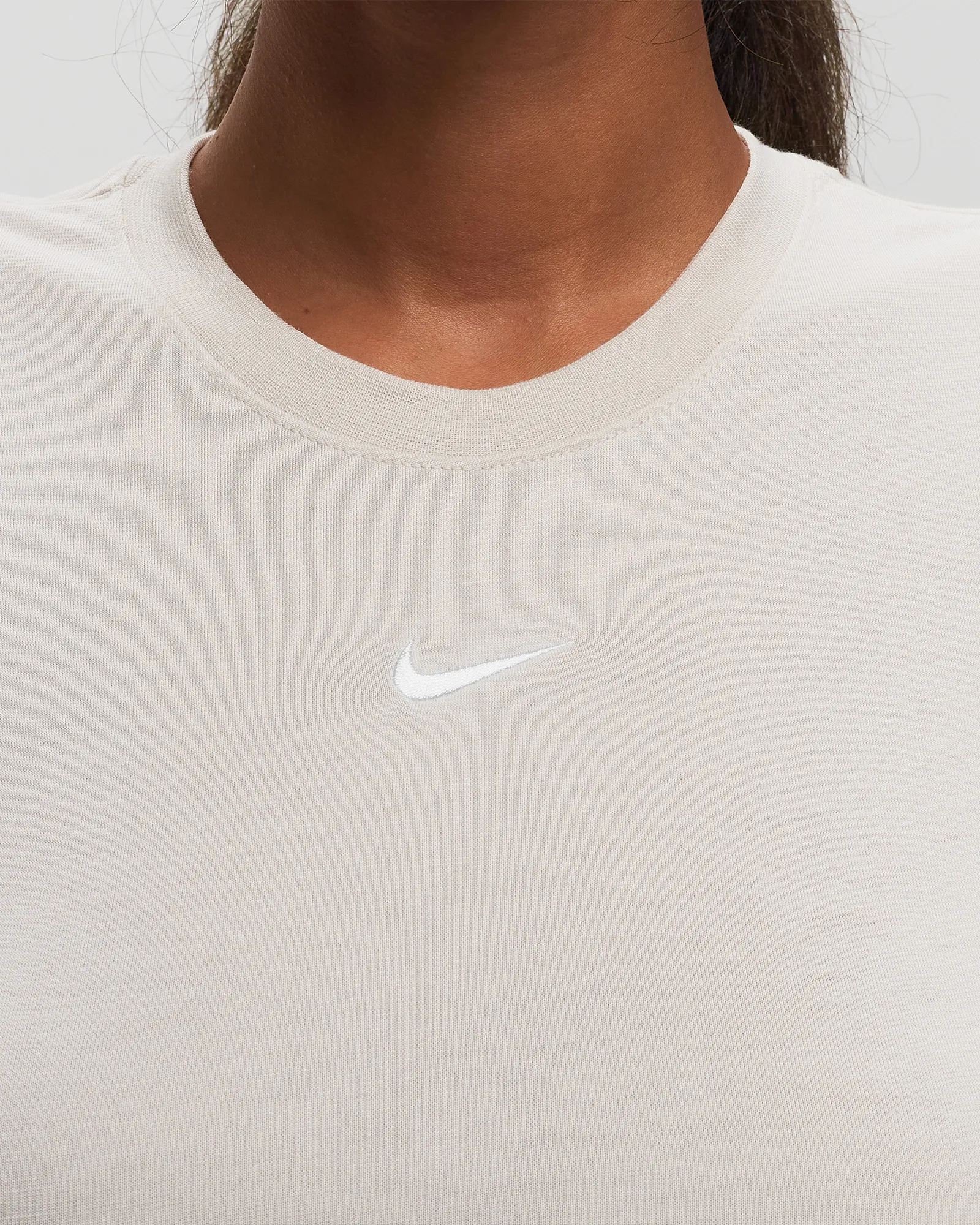 Nike Nike Sportswear Essential Women's Slim-Fit Crop T-Shirt