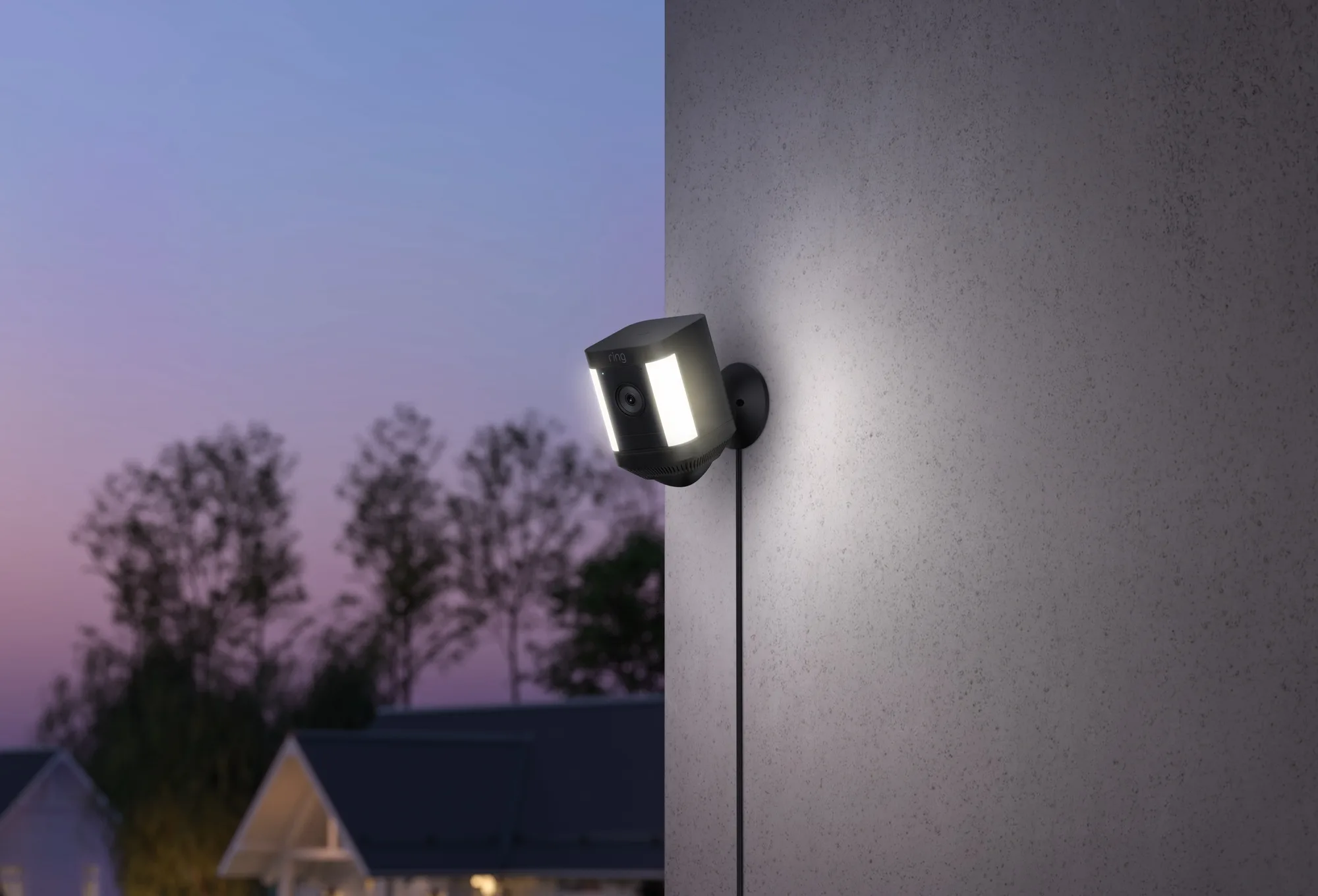 Ring Spotlight Cam Plus Plug-in Noir Caméra de surveillance