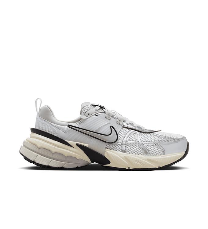 Nike V2K Run FD0736 SUMMIT-WHITE-METALLIC-SILVER
