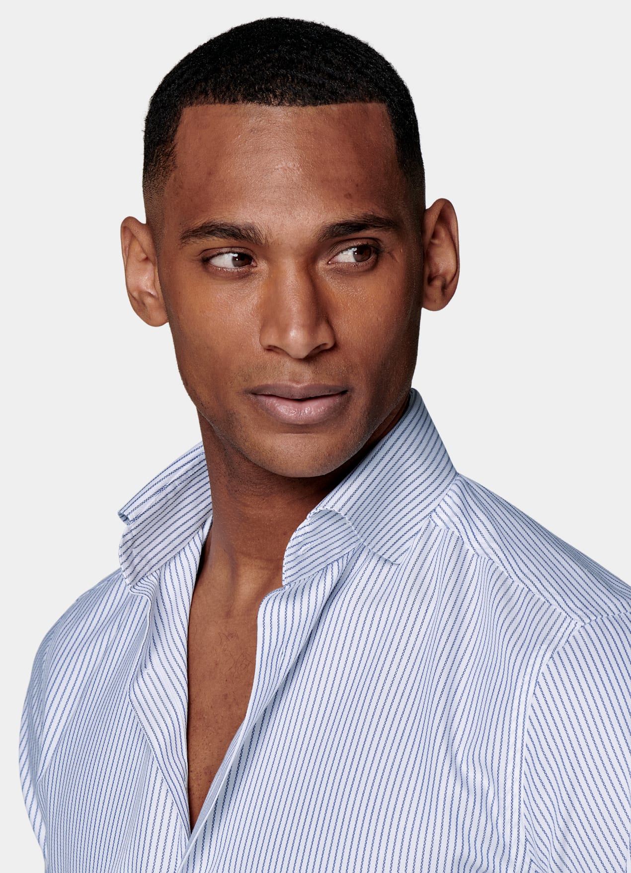 Chemise coupe ajustée en Royal Oxford bleu marine à rayures