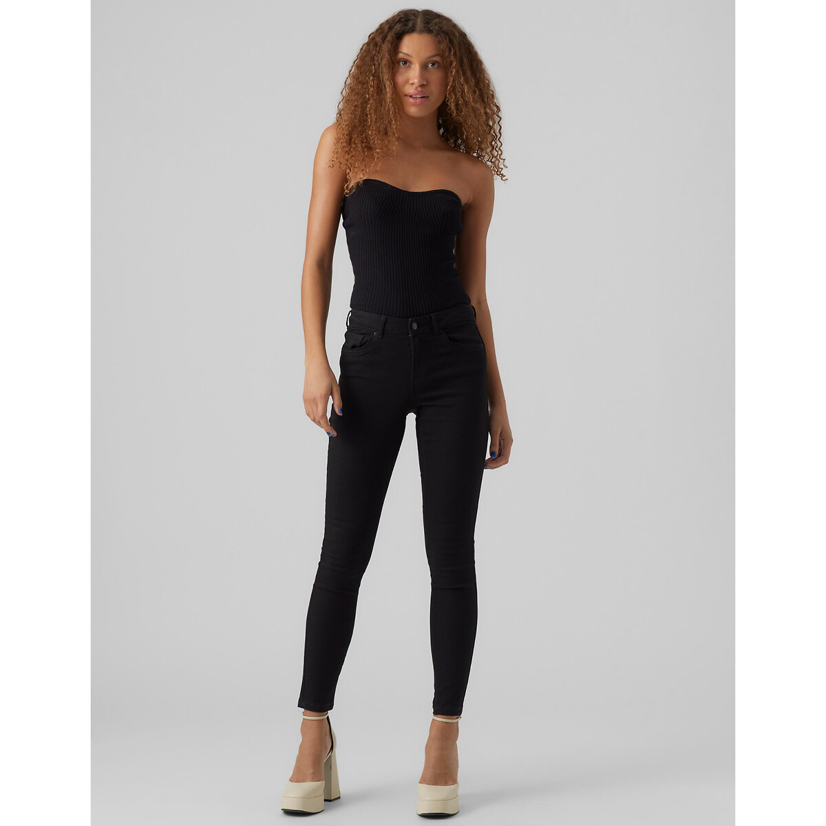 VERO MODA<br>Calça Jeans Slim Shape