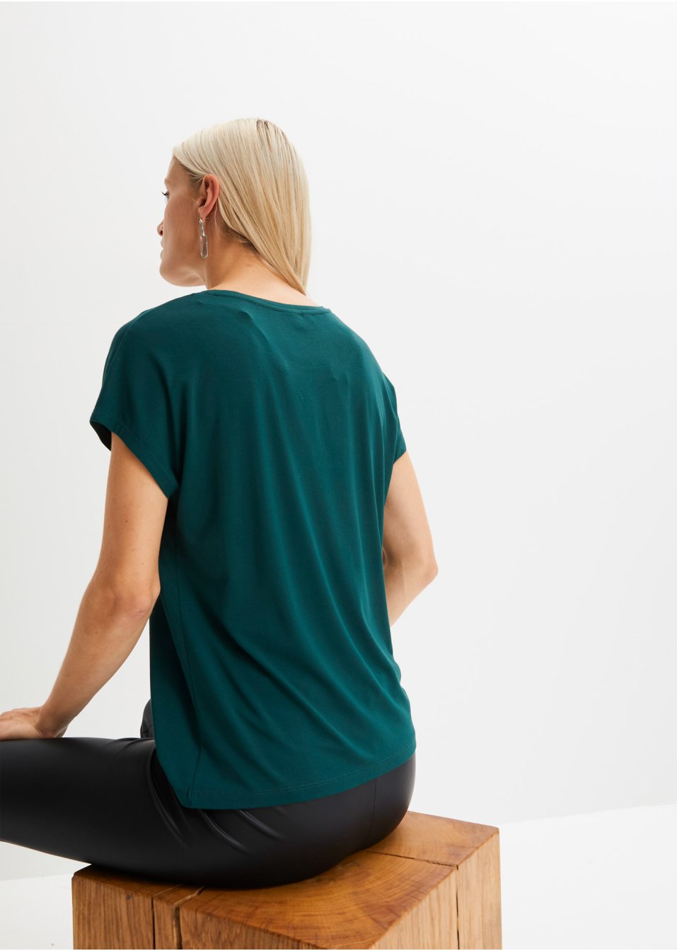 T-shirt avec application de sequins