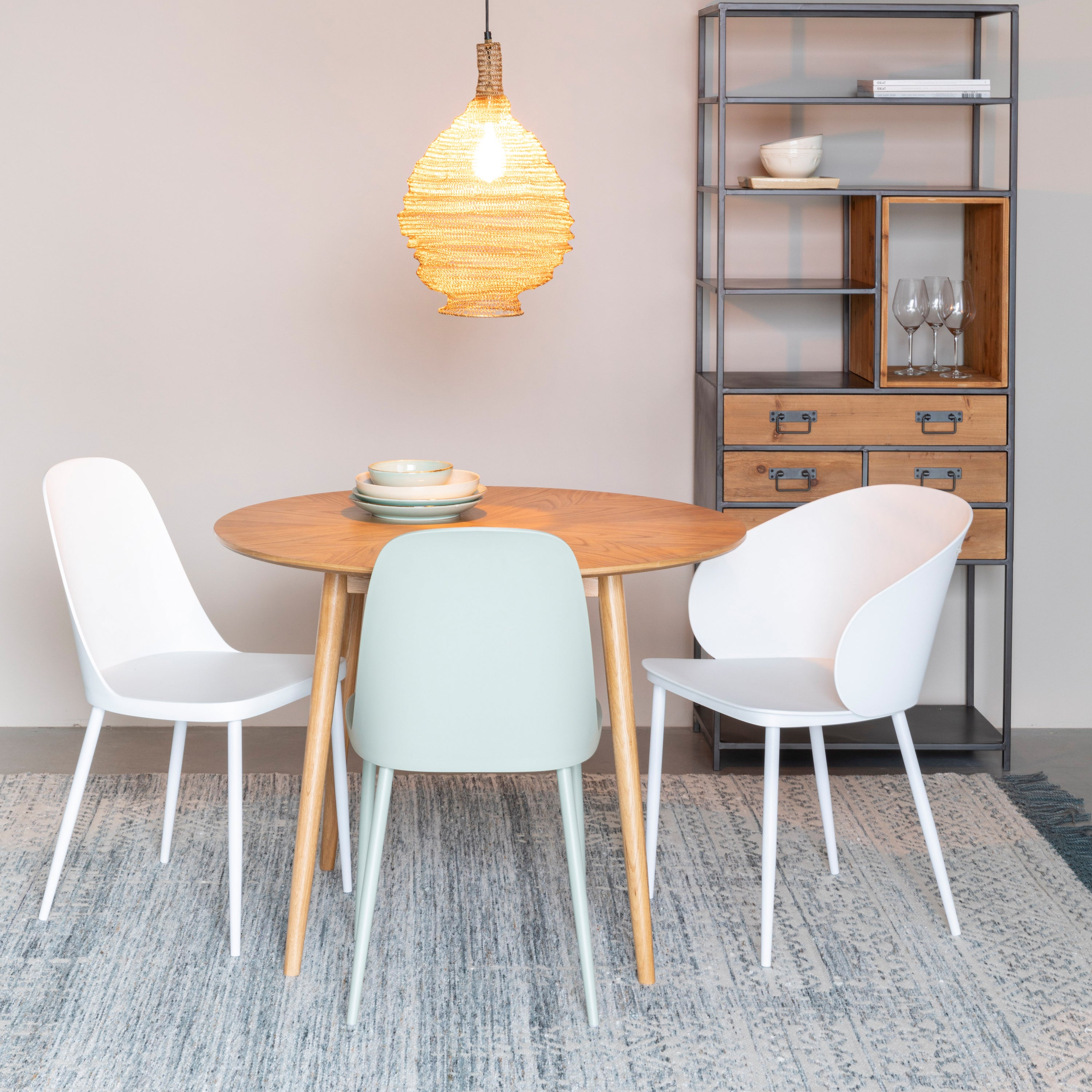 by fonQ basic Finn Eettafel - Ã 100 cm - Bruin