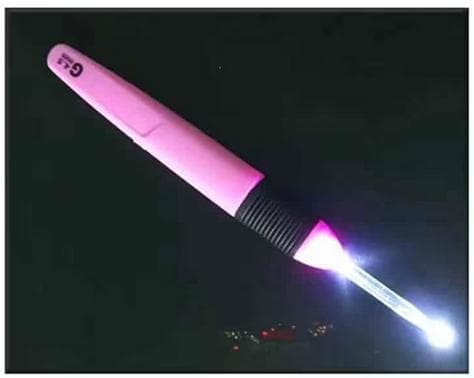 N043 - Sett med 8 stk. heklenåler med LED-belysning