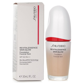 Shiseido Revitalessence Skin Glow Foundation SPF 30