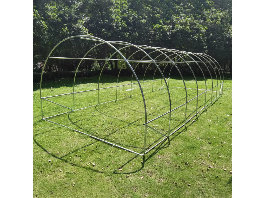 Serre en plastique tunnel en acier fondation grillagée toile PE 170g/m133