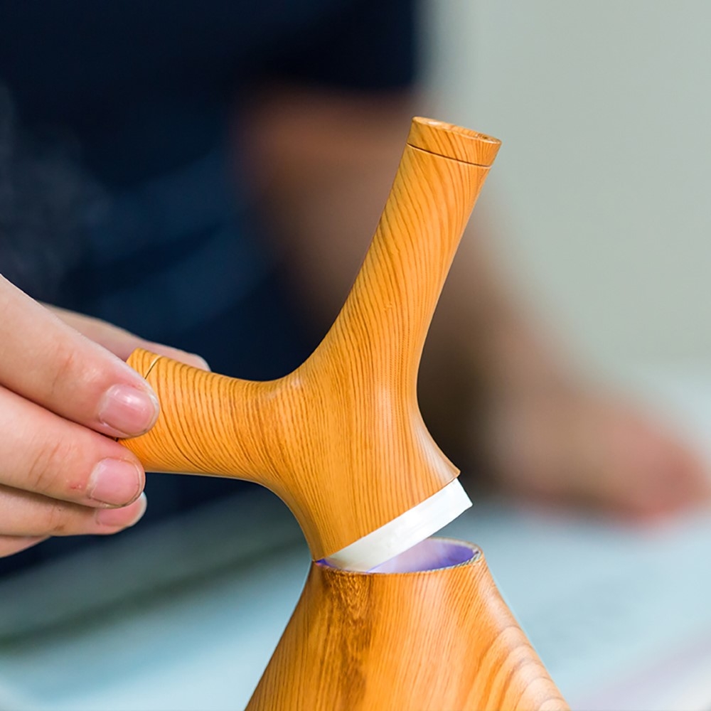Ultraschall Luftbefeuchter Aroma Öl Diffuser in Holz Optik mit LED Beleuchtung - Hellbraun