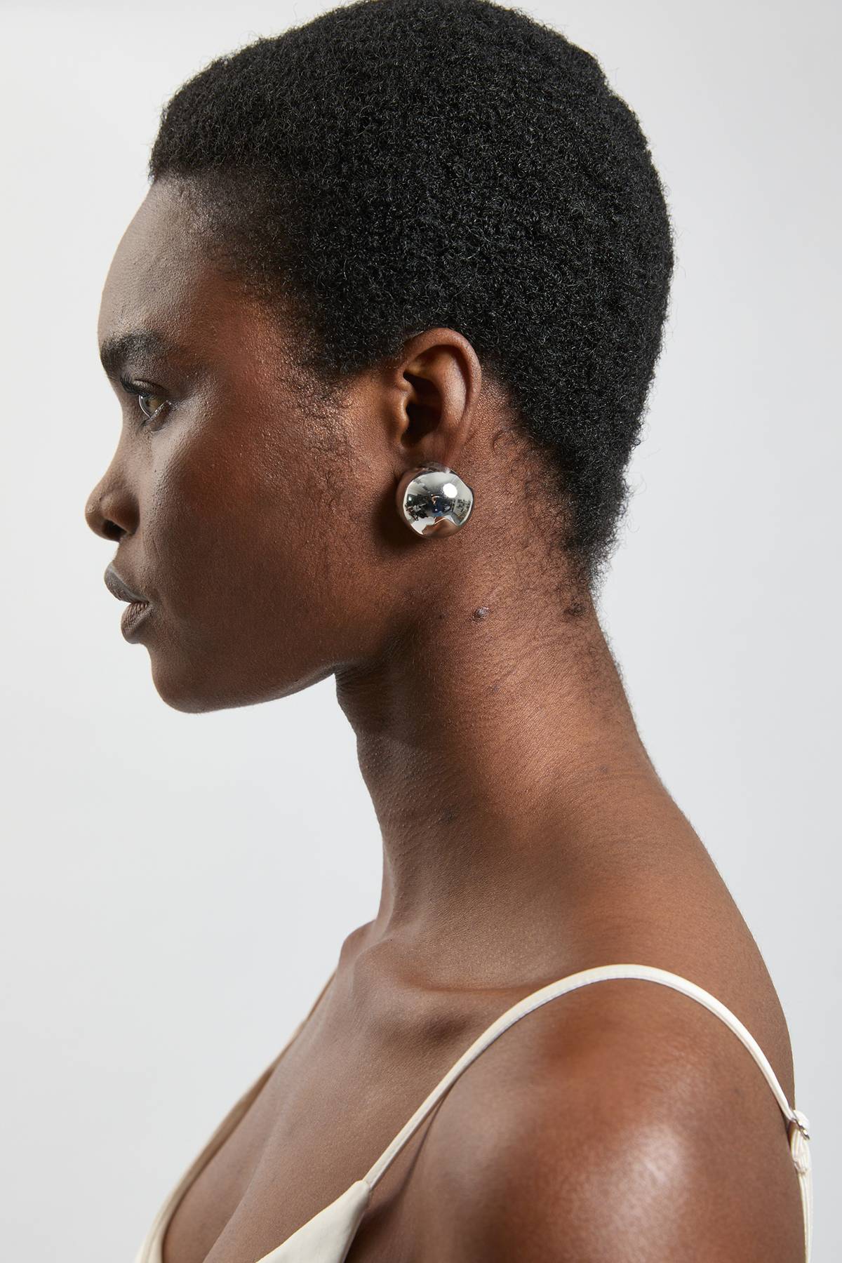 KarenMillen Boucles D'oreilles Synthétiqueces Sphère Audacieuses