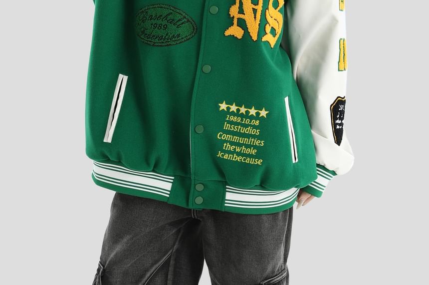 Banash - Matching baseballjack met geborduurde letters en knoopjes