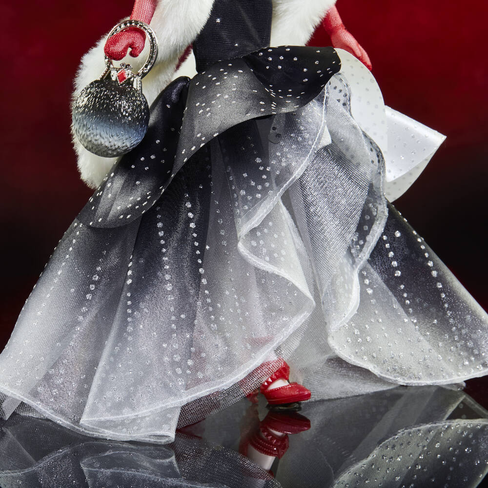 POUPEE  - DISNEY VILAINS STYLE SERIES CRUELLA D'ENFER