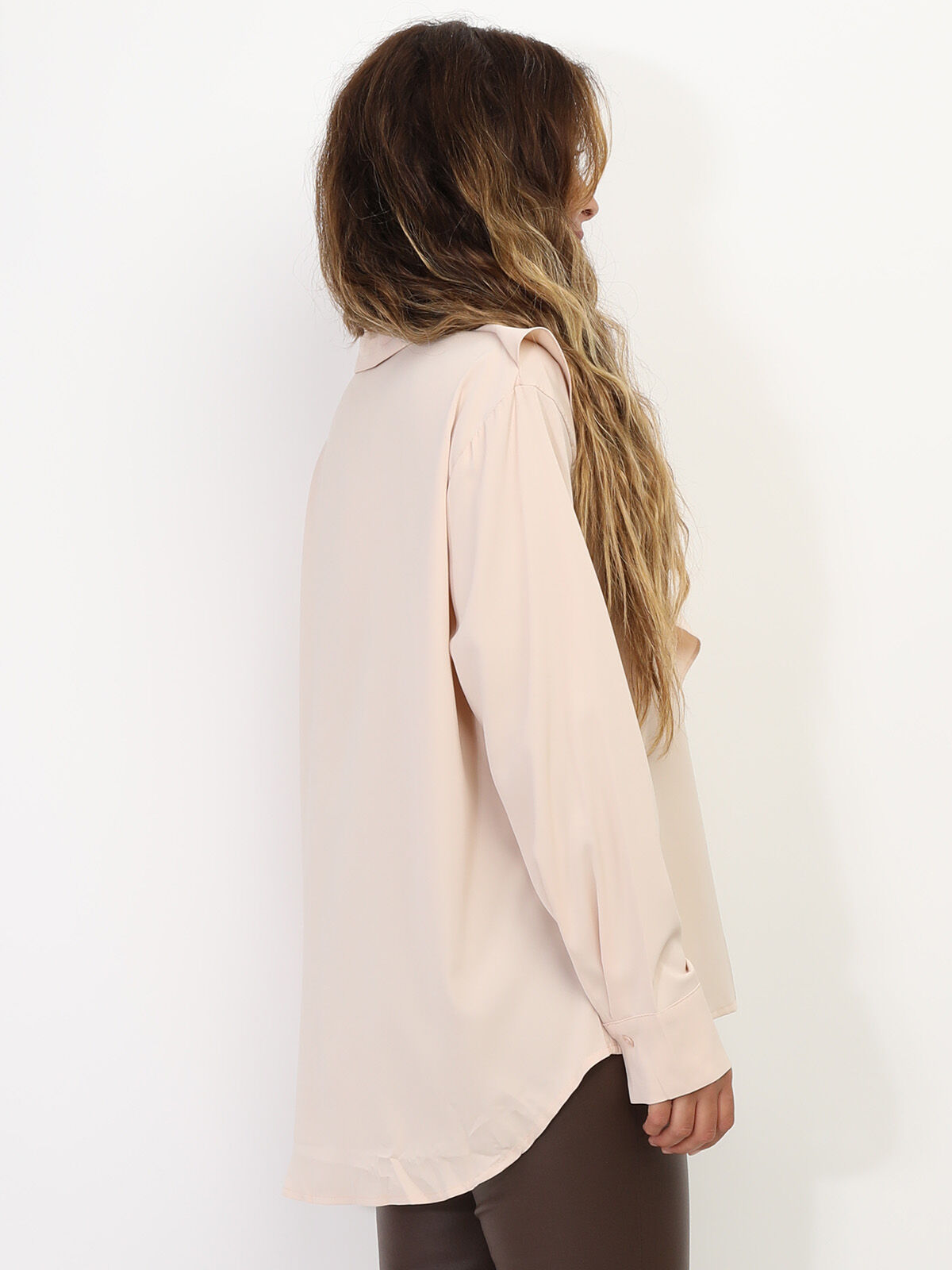 Chemise fluide à col jabot- Beige