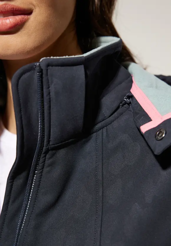 Softshelljacke mit Leomuster - gravity blue