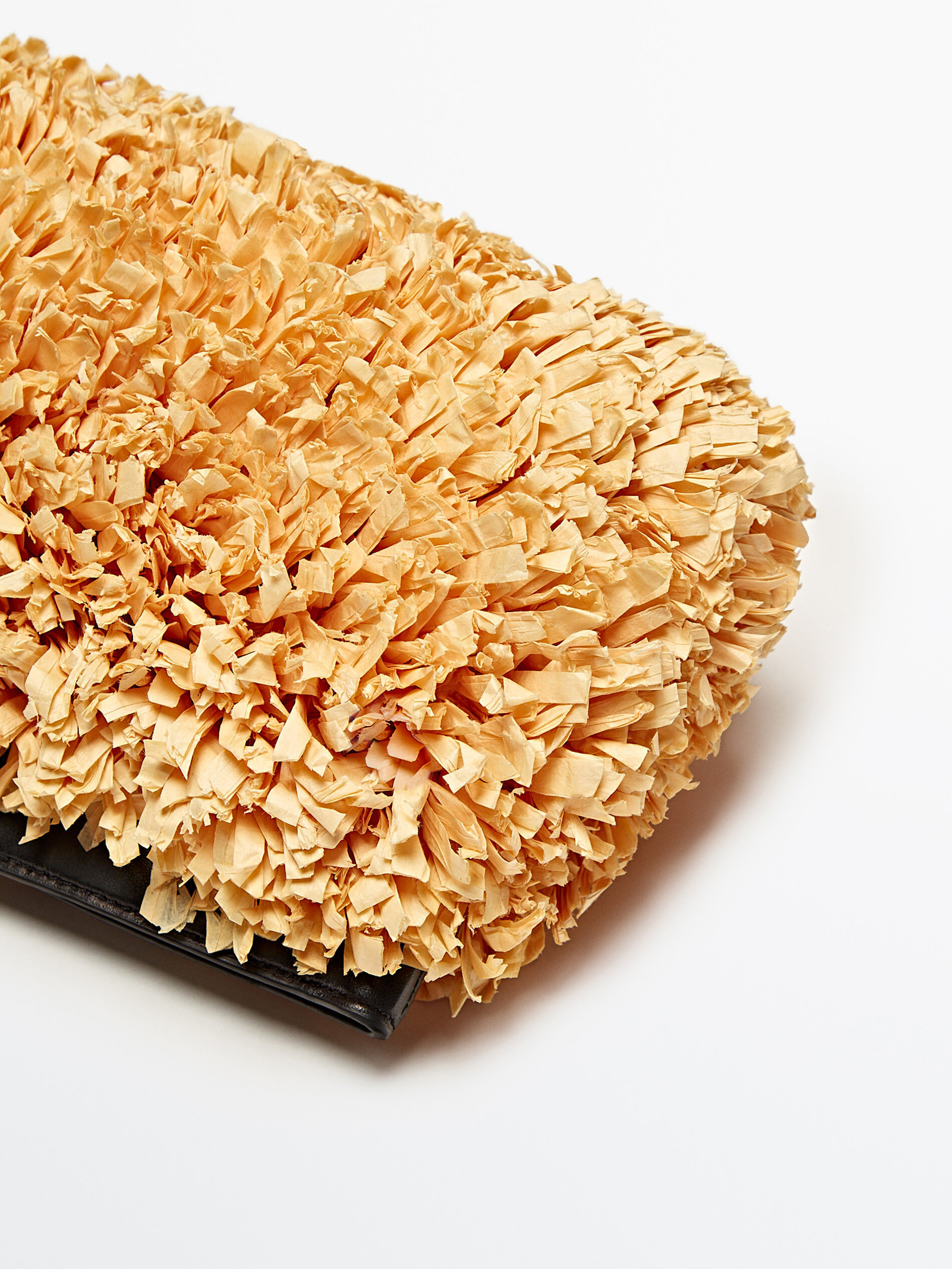 Bolsa clutch ráfia asa piel - BEGE