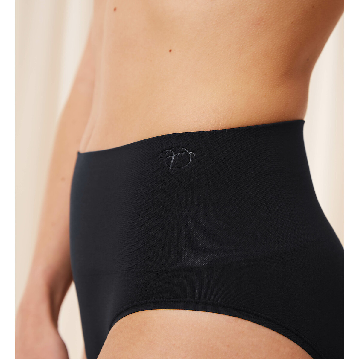 TRIUNFO<br>Maxi slip Soft Sculpt