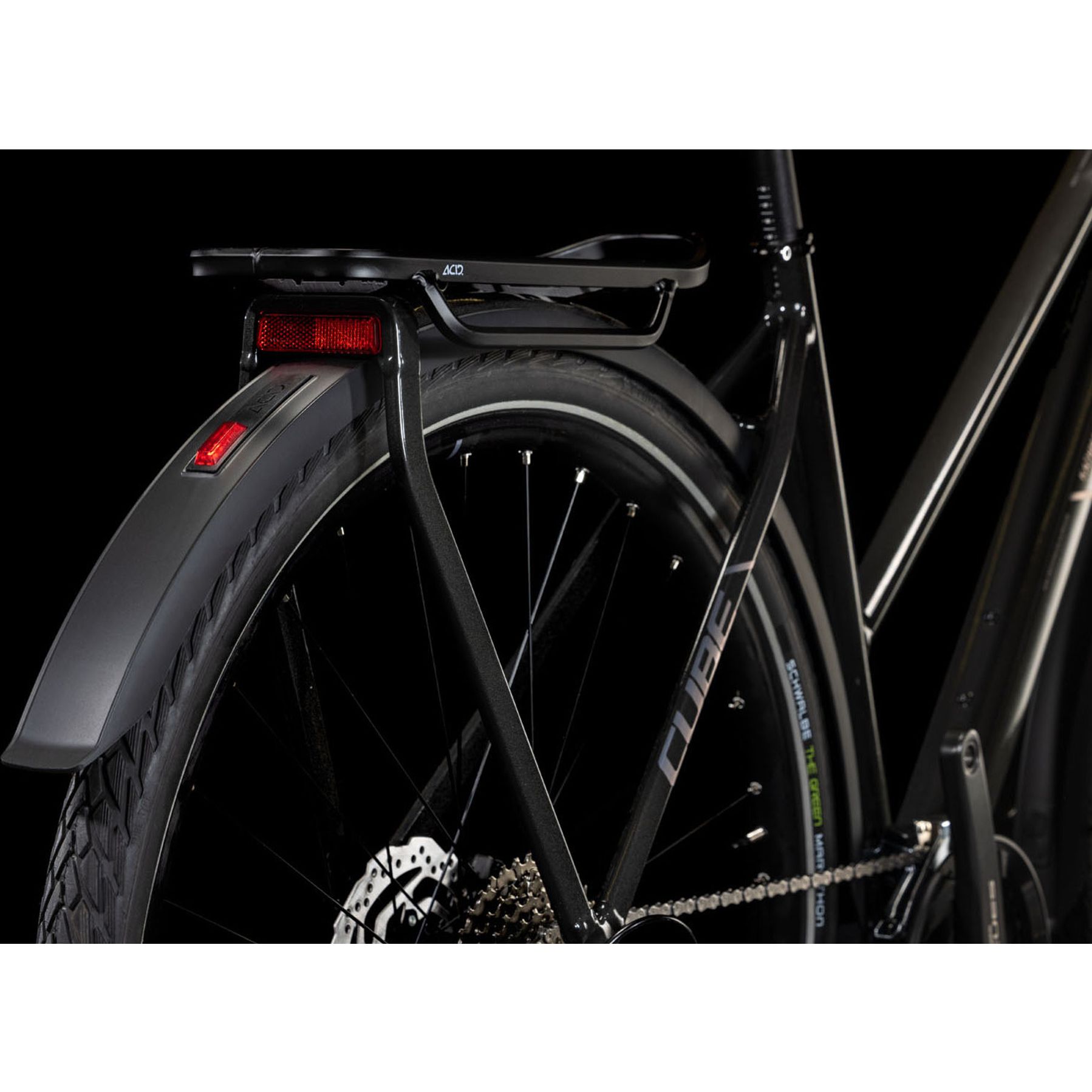 Cube Kathmandu Pro 2025