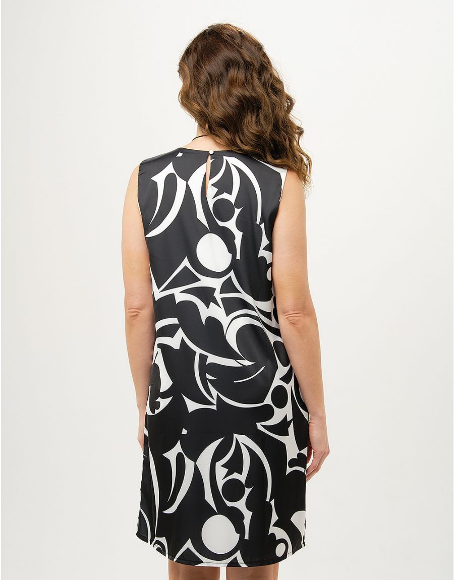 Robe chic noire en satin