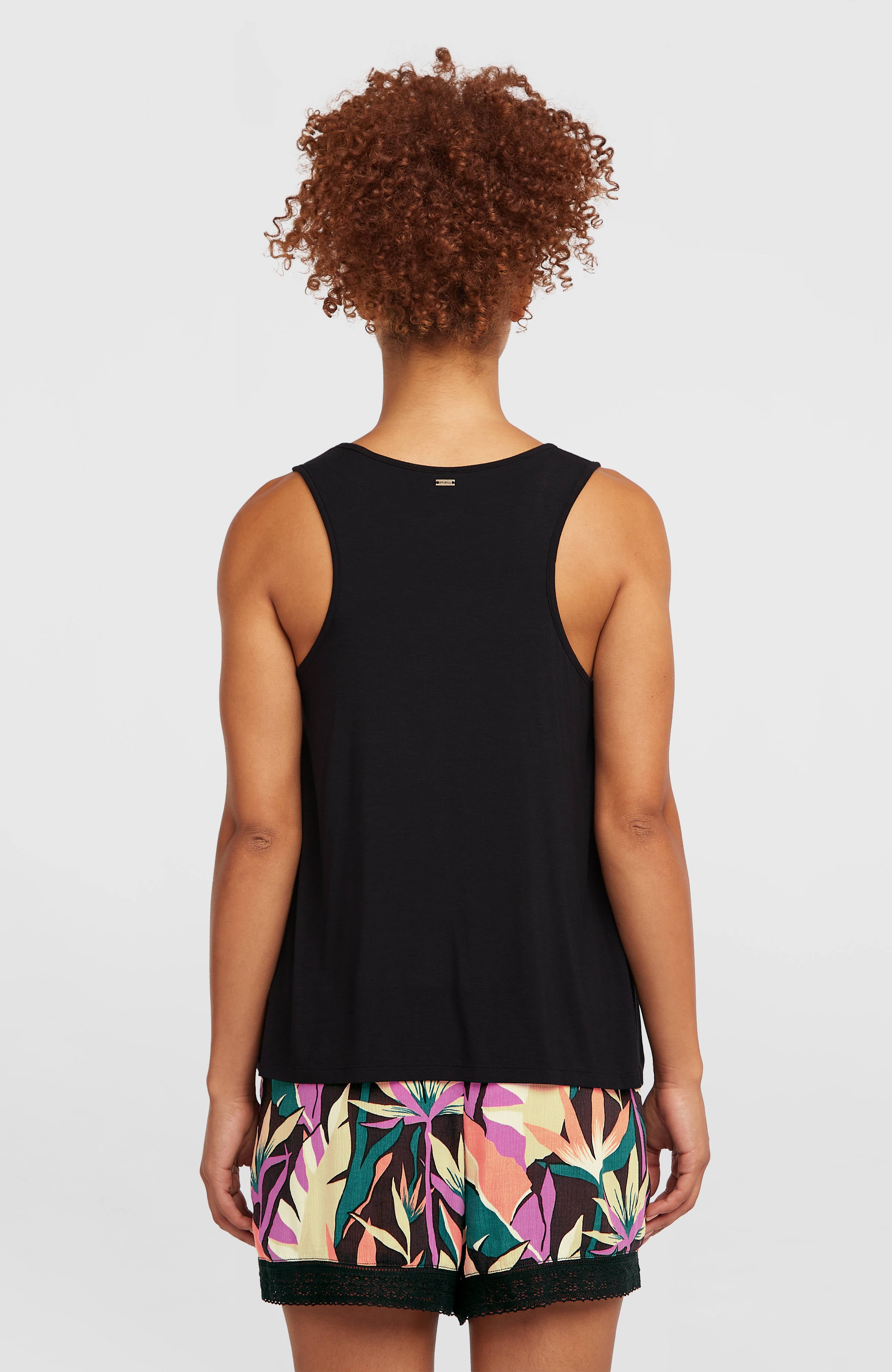Essentials Tokeena tanktop met borduursel