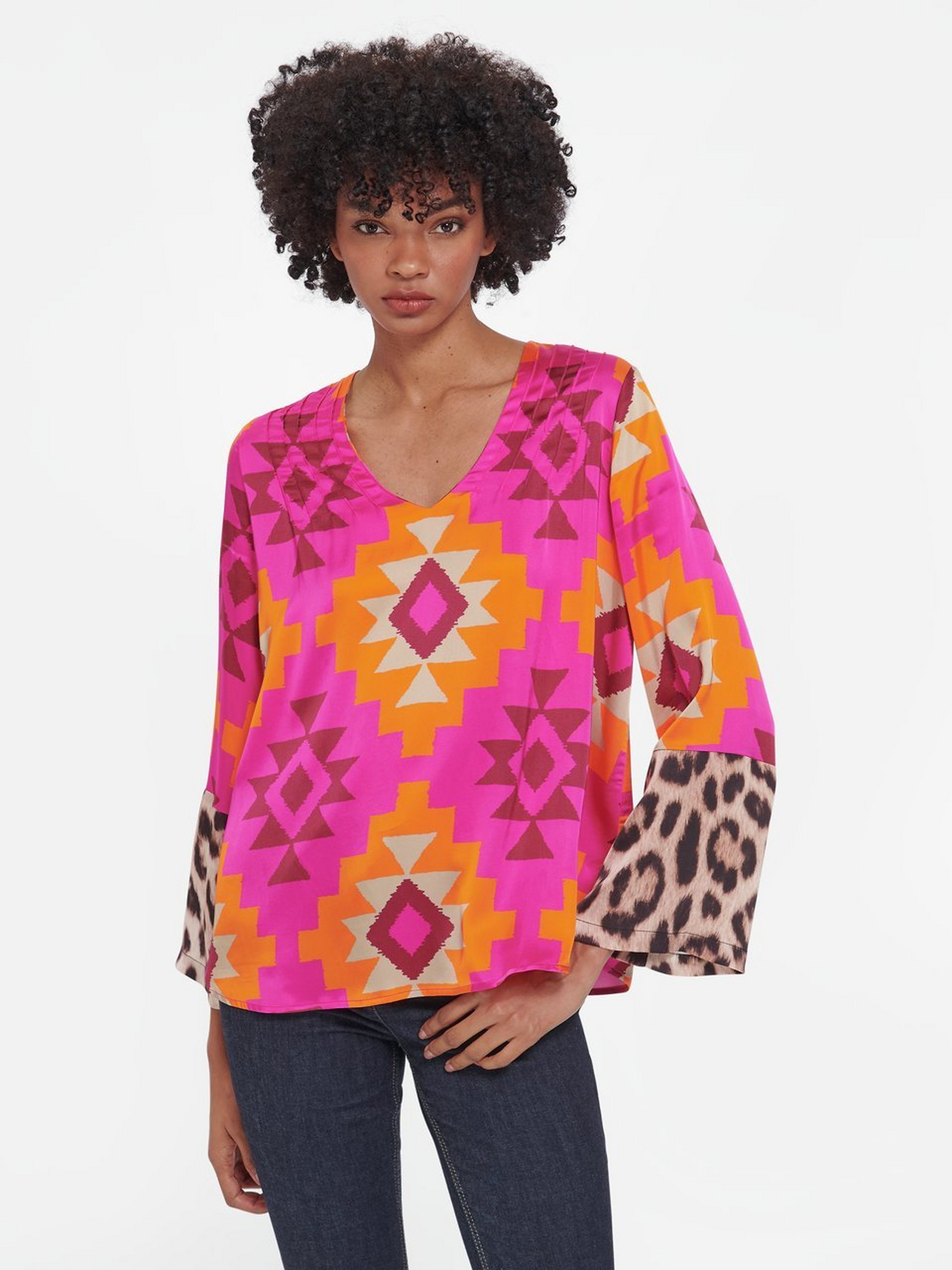 Bluse mit V-Ausschnitt