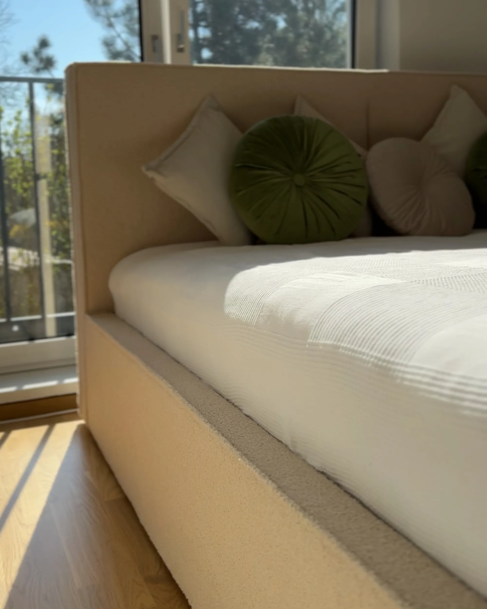 Bed met opbergruimte Bouclé MOISSAC 180 x 200 cm Beige