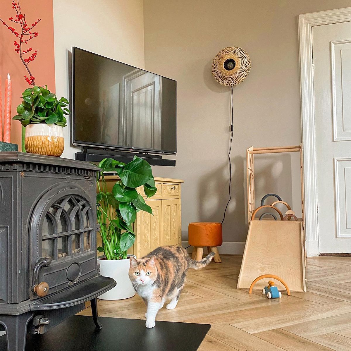 Oosterse wandlamp bamboe 35 cm met stekker - Rina