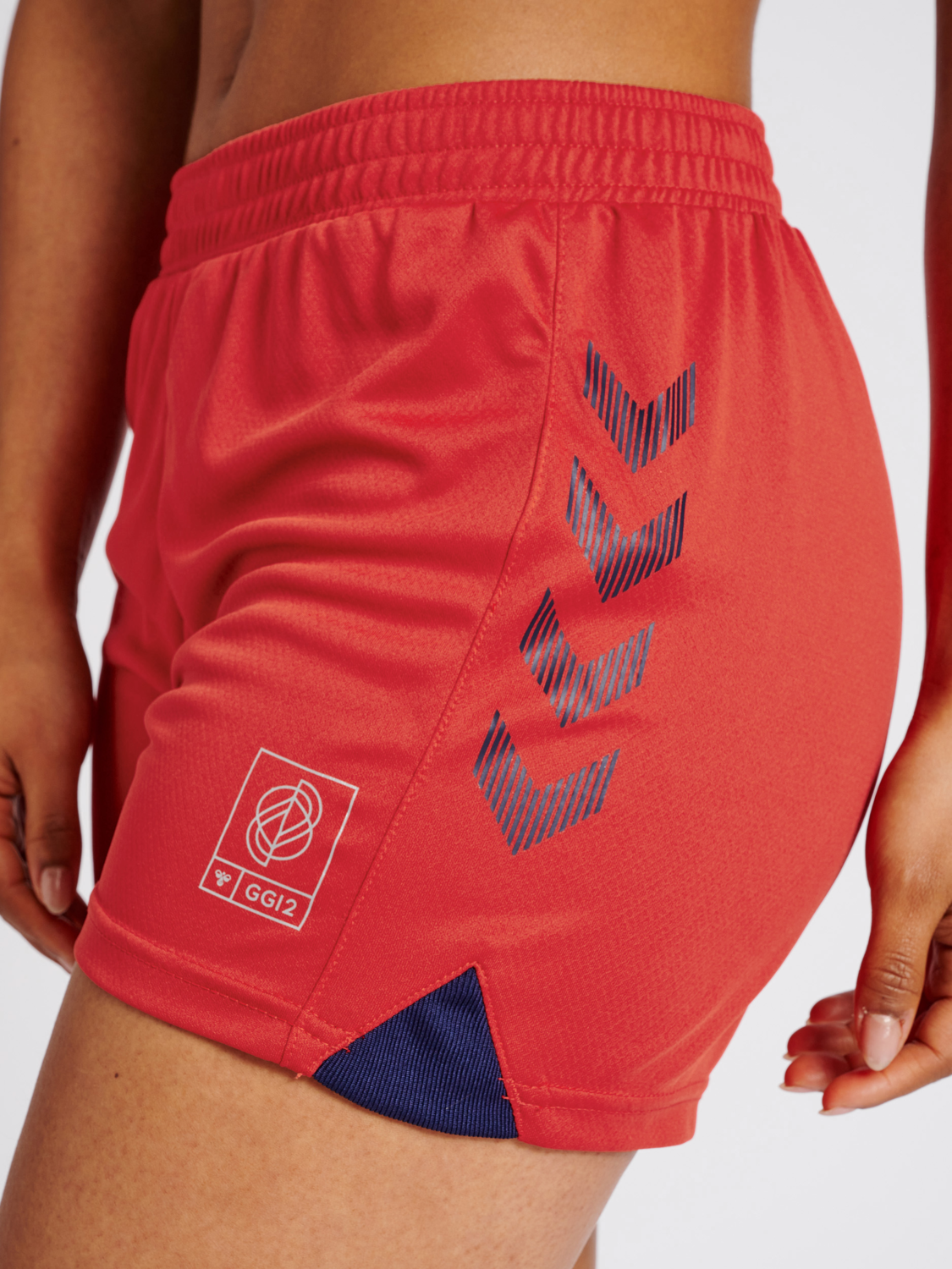 hmlGG12 ACTION SHORTS WOMAN