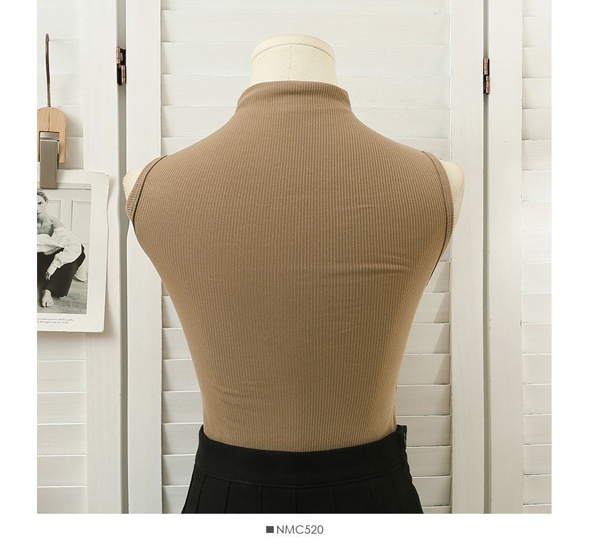 Lemongrass - Mock-neck crop tanktop met pads in 5 kleuren