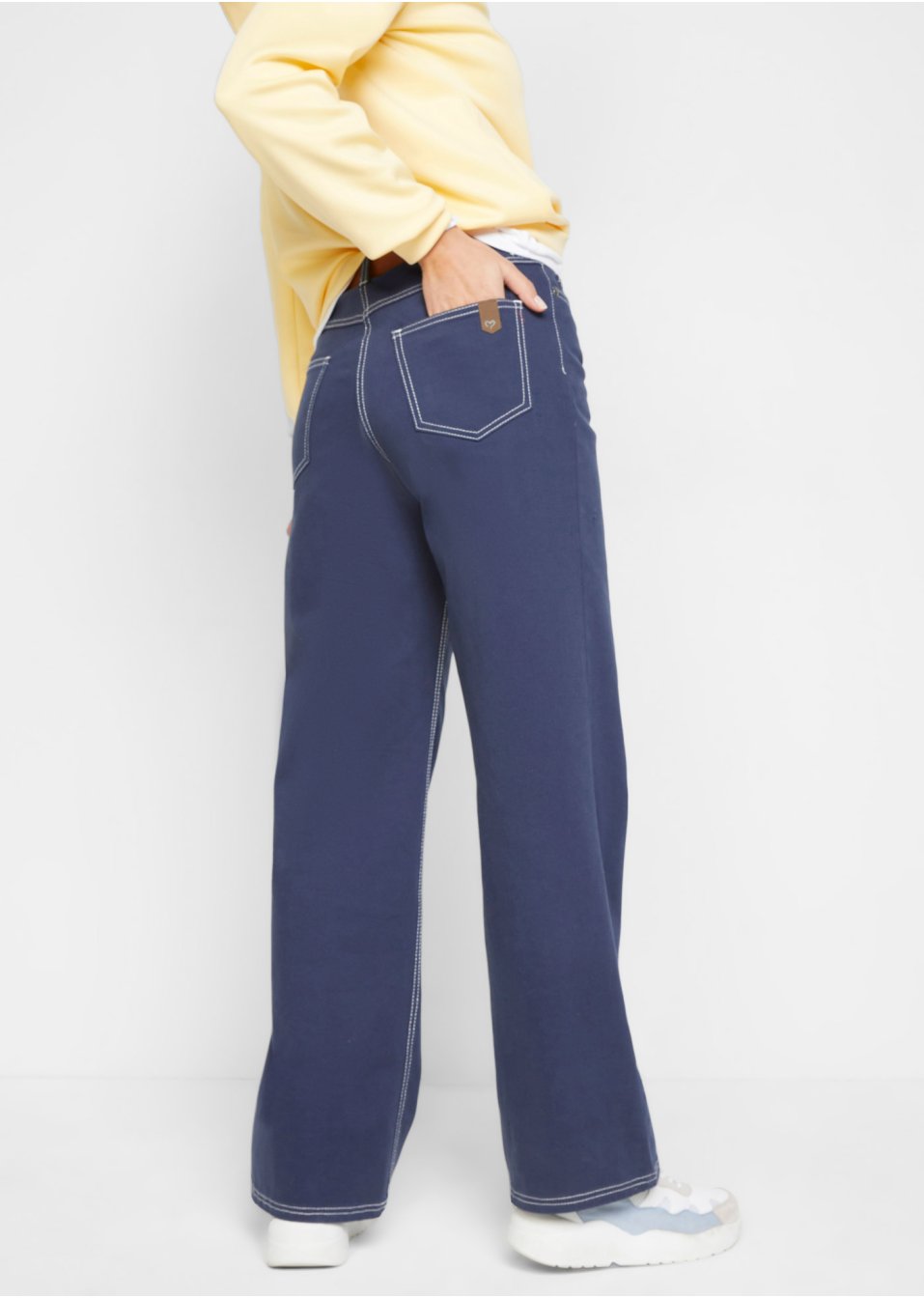 Pantalon twill jambes larges avec coutures contrastantes