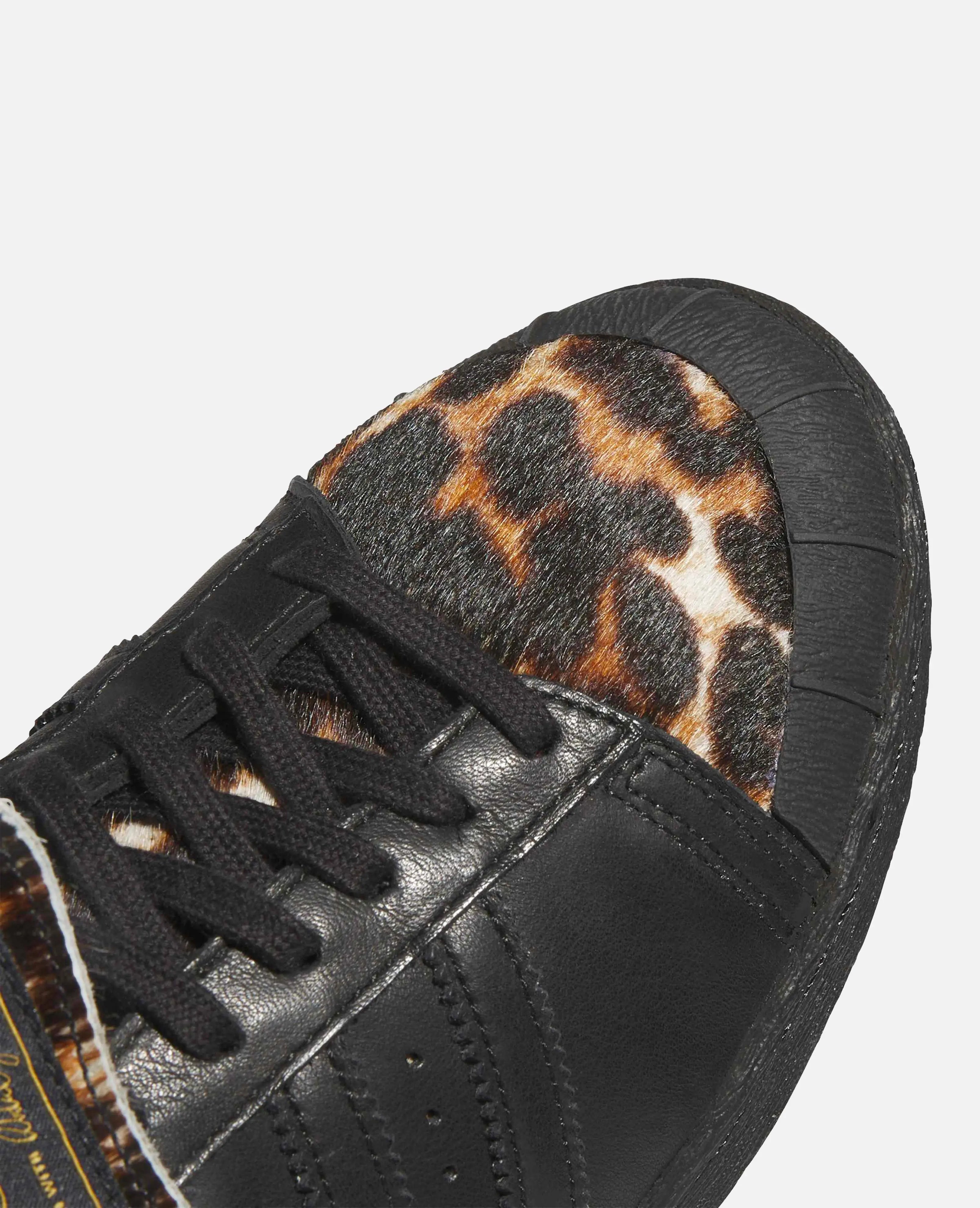 adidas X Willy Chavarria Jabbar Low (Core Black/Core Black/Supplier Colour)