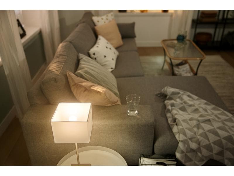 Philips Hue Leuchtmittel White E14 Luster Doppelpack 2 x 47 Per Bluetooth steuerbares Hue E14-Leuchtmittel
