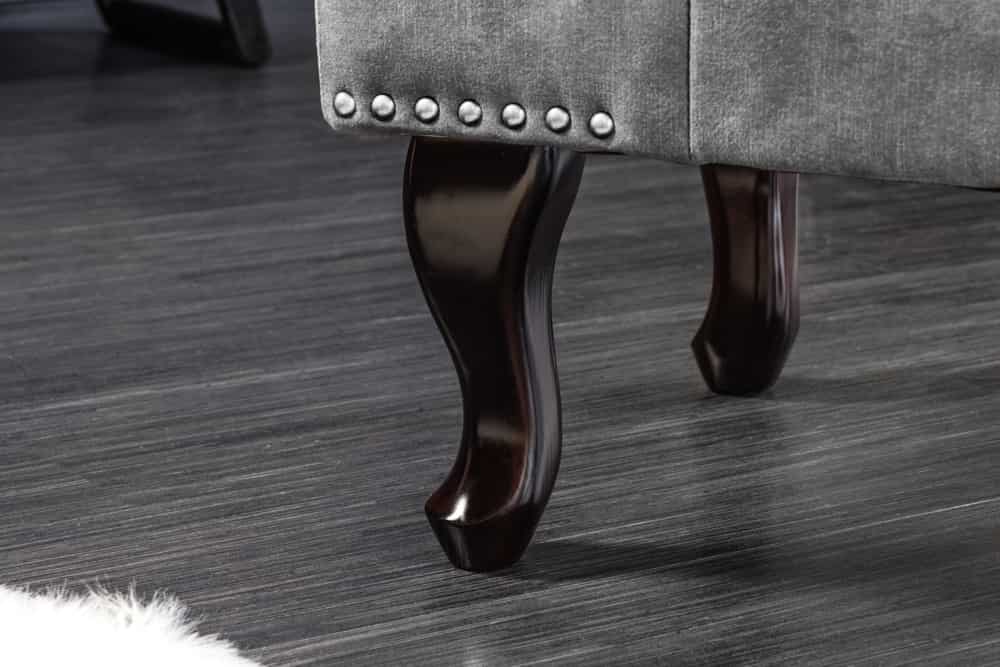 Design Sitzhocker CHESTERFIELD 80cm grau Samt Knopfheftung Nietenbesatz