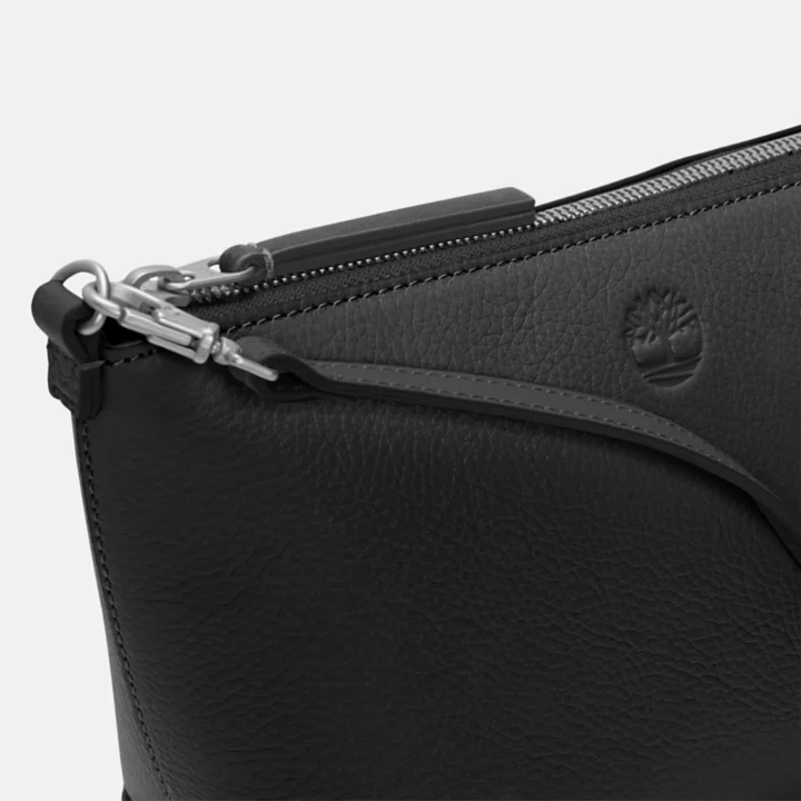 Sac à bandoulière en cuir Tuckerman pour femme en noir