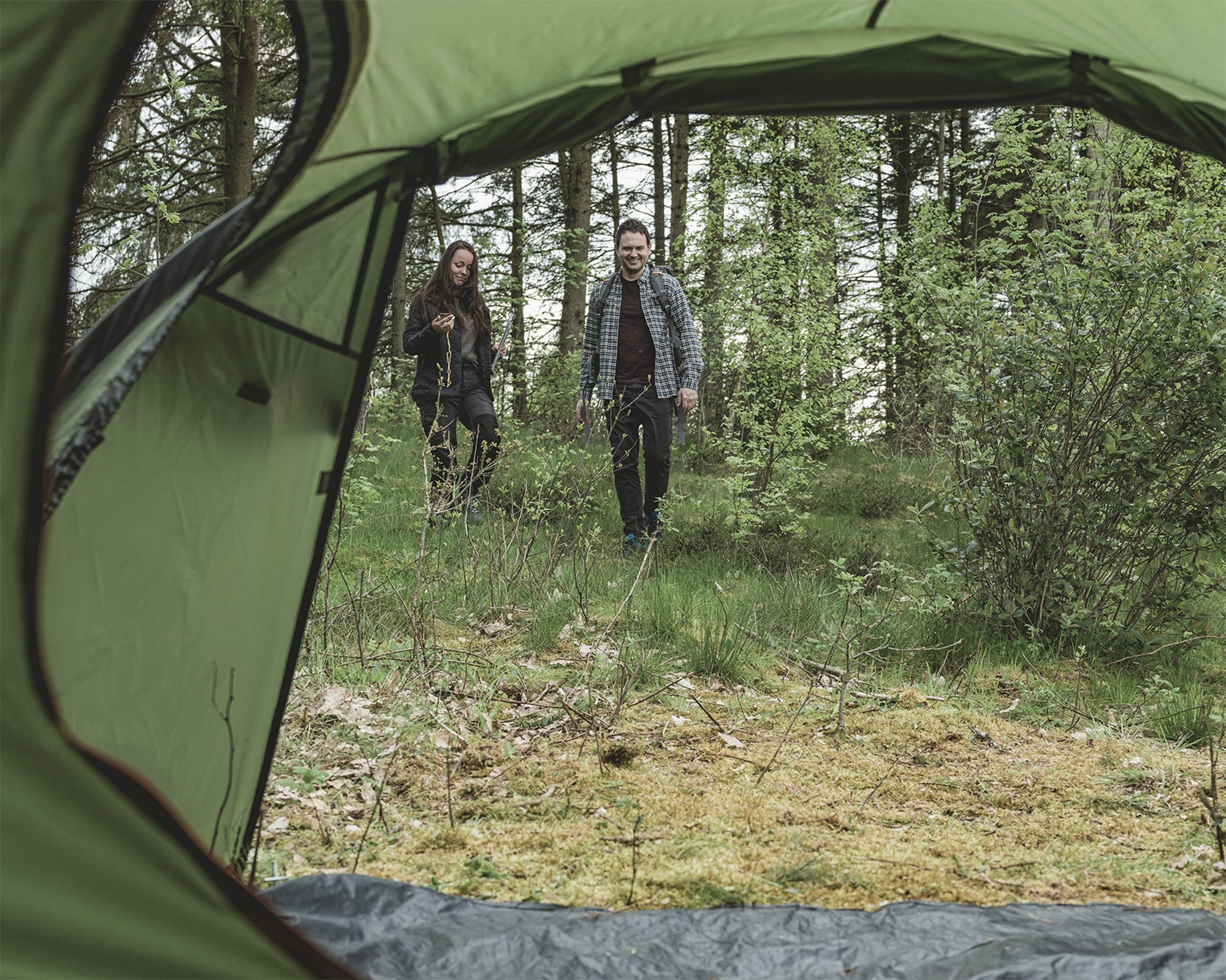 Easy Camp Lomsdal 4 Kuppelzelt für 4 Personen