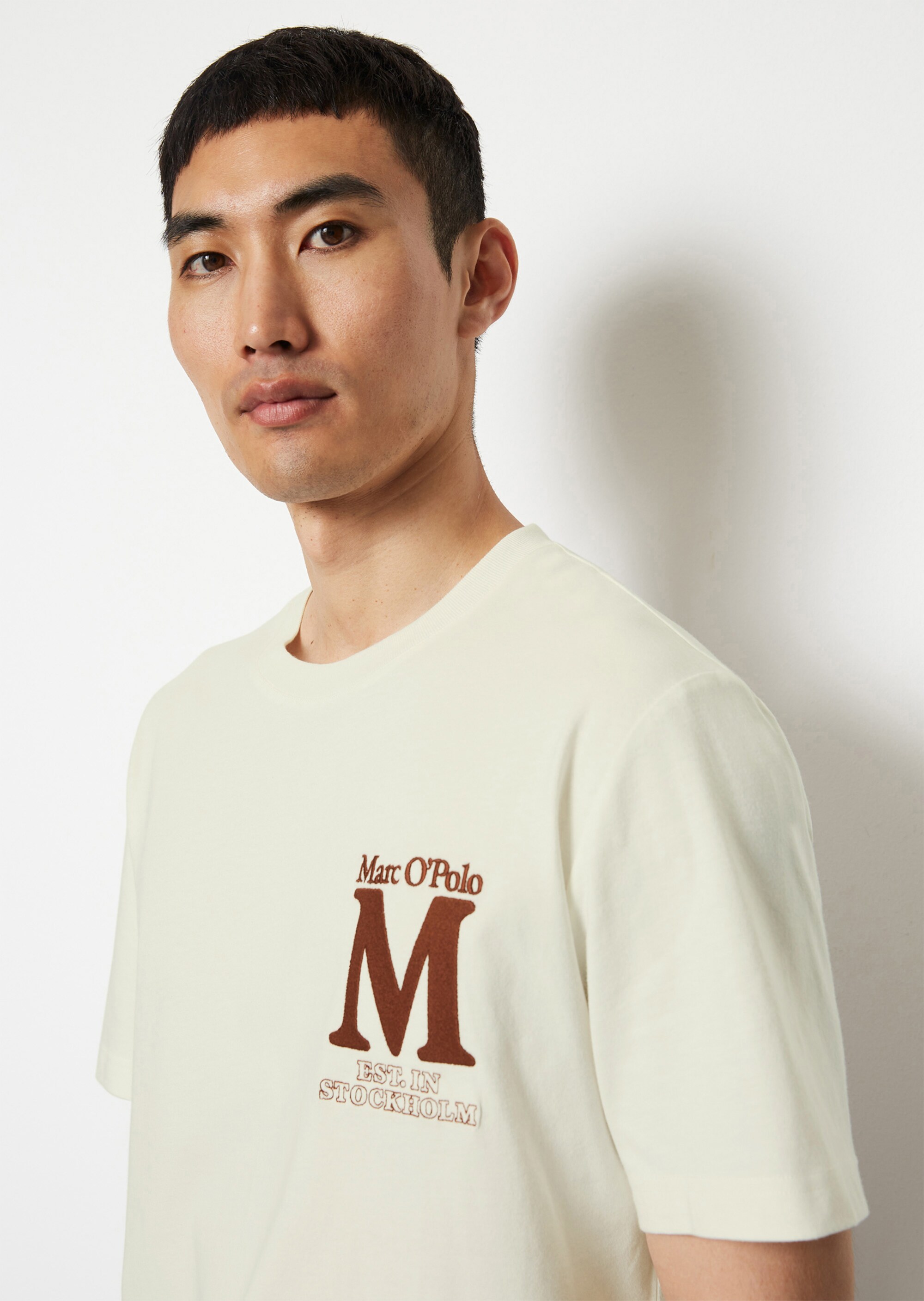 T-Shirt regular aus mittelschwerem Bio-Baumwoll-Jersey