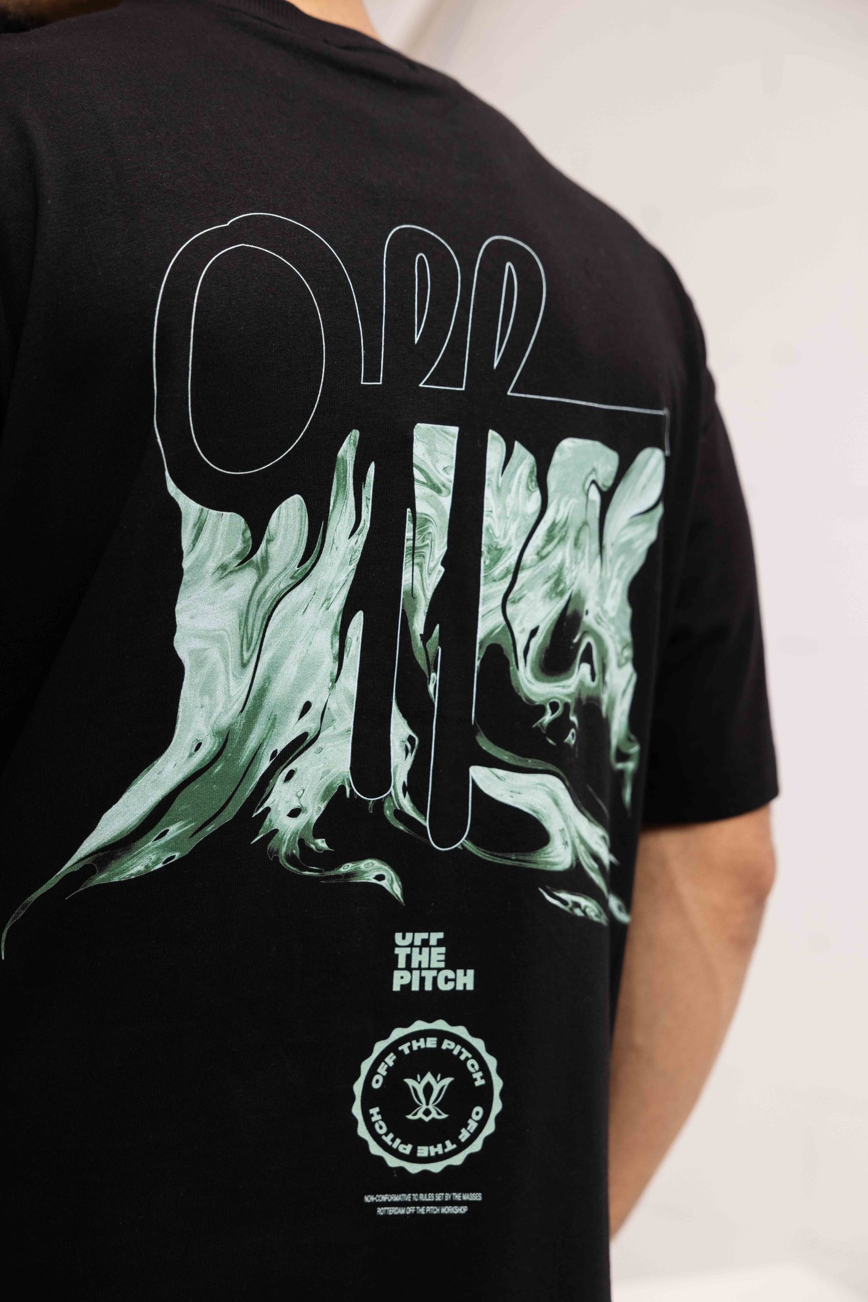 Off The Pitch Ignite Loose Fit T-Shirt Heren Zwart