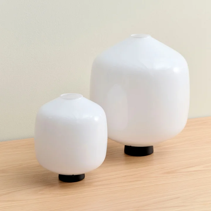 HAY - Buoy Glass Tischleuchte, Ø 20 cm, soft black