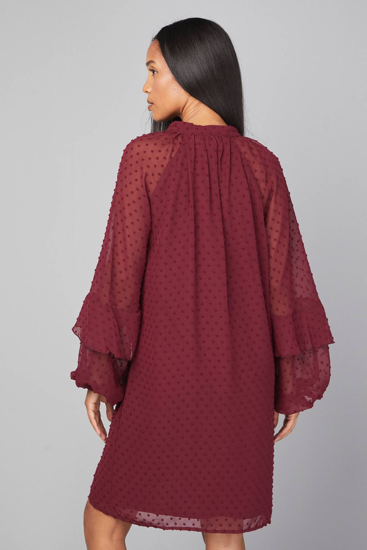 Wallis Robe Droite à Manches Volantées en Dobby