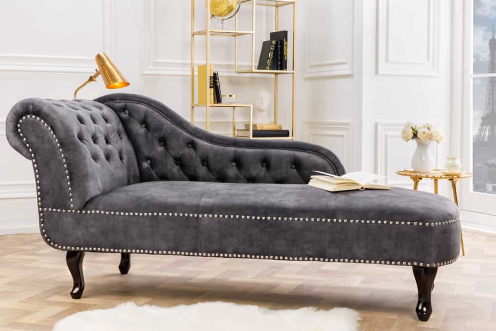 Design Récamière CHESTERFIELD 170cm grau strukturiertes Samt Knopfheftung Nietenbesatz
