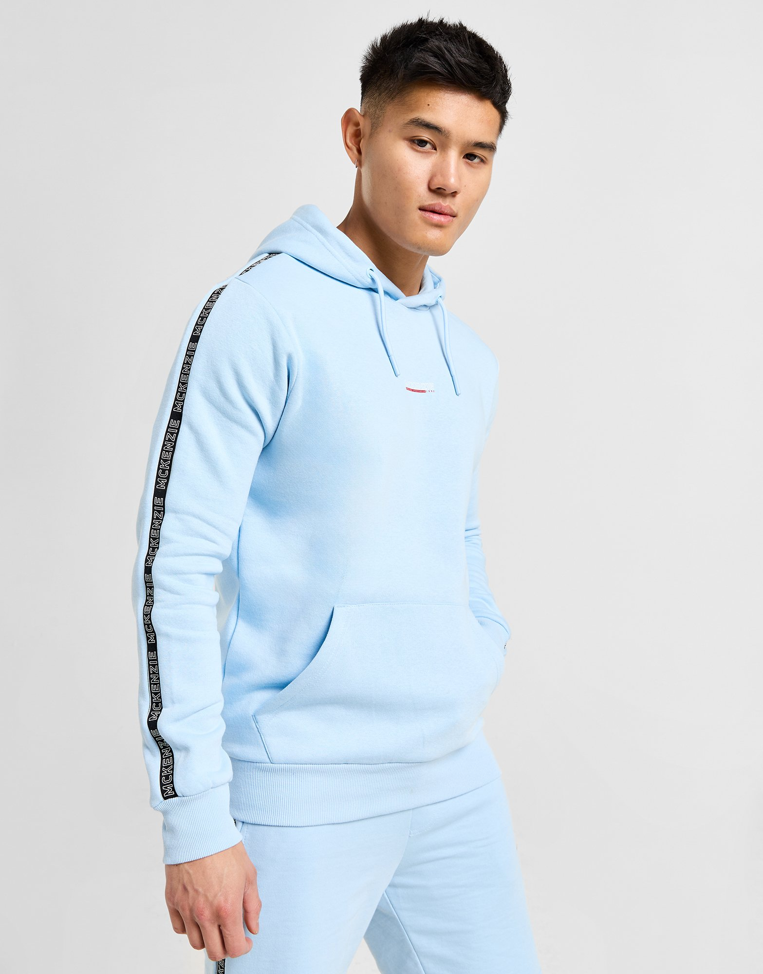 McKenzie Ensemble Sweat à Capuche/Short Essential Tape Homme