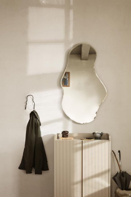 Ferm Living Pond spiegel organisch large brass