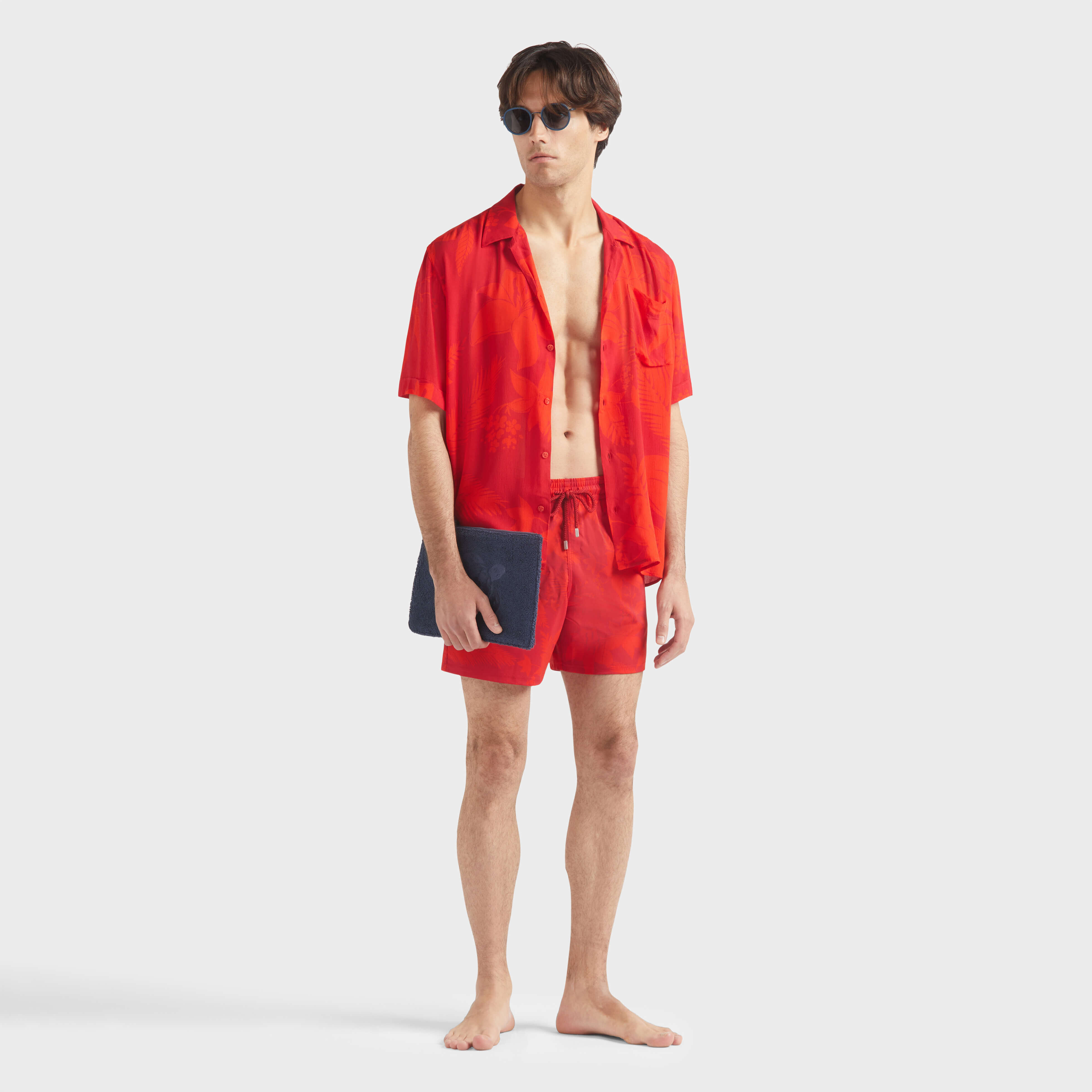 Men Flower Power Look