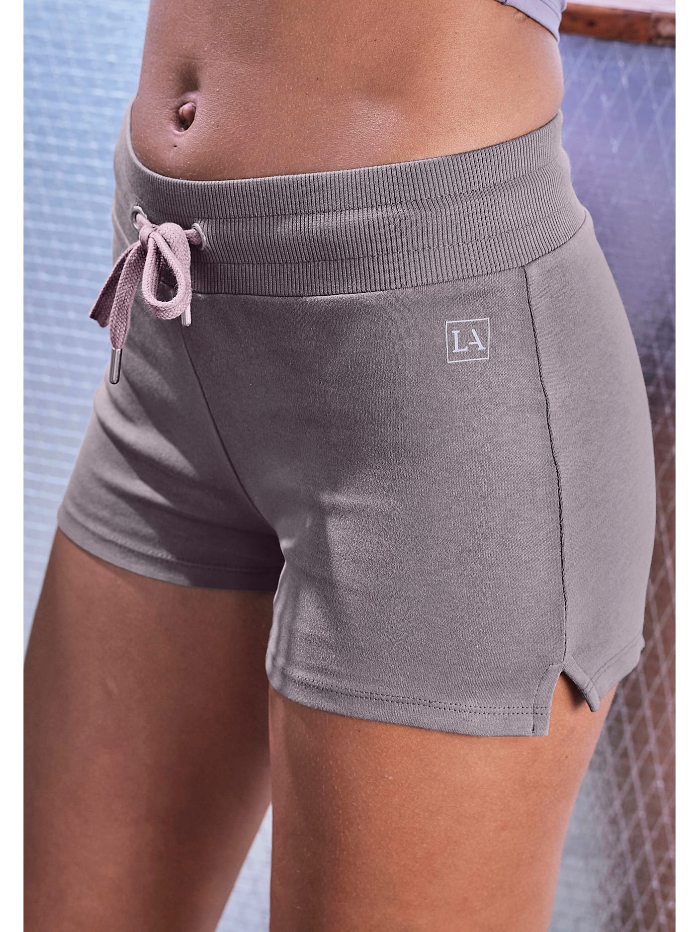 Shorts short performance
