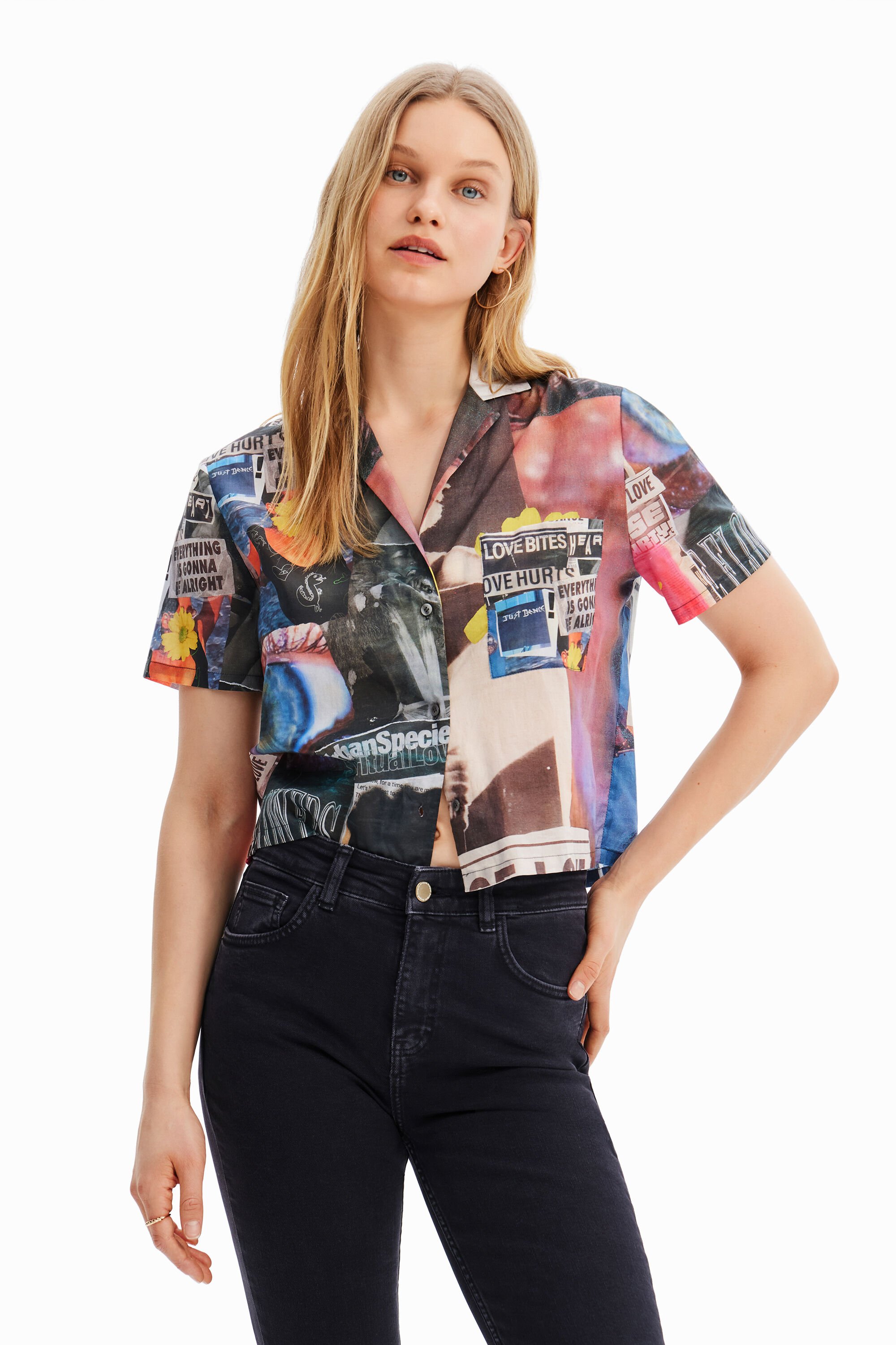 Chemise courte resort journaux