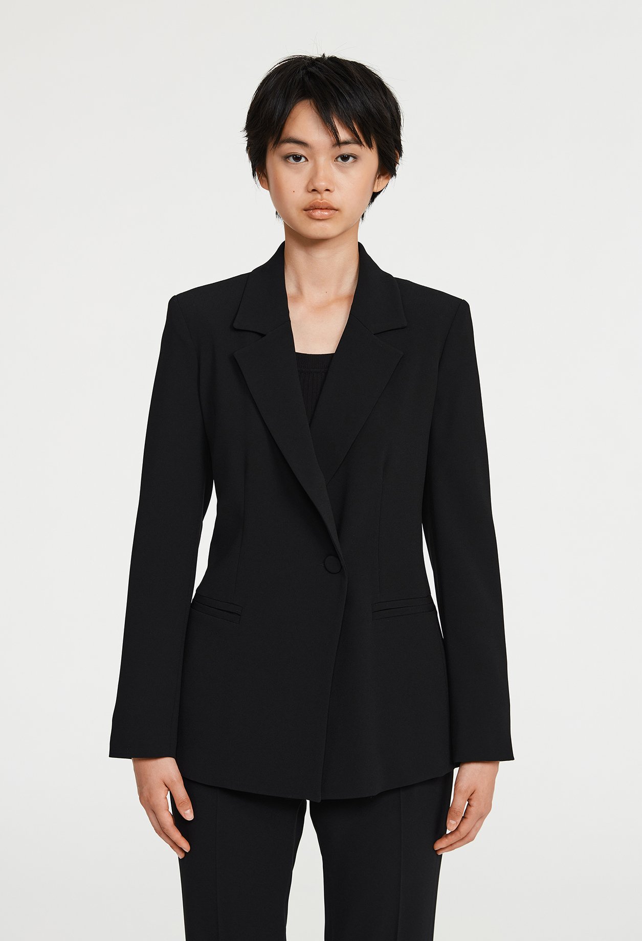 Veste tailleur ceinturee