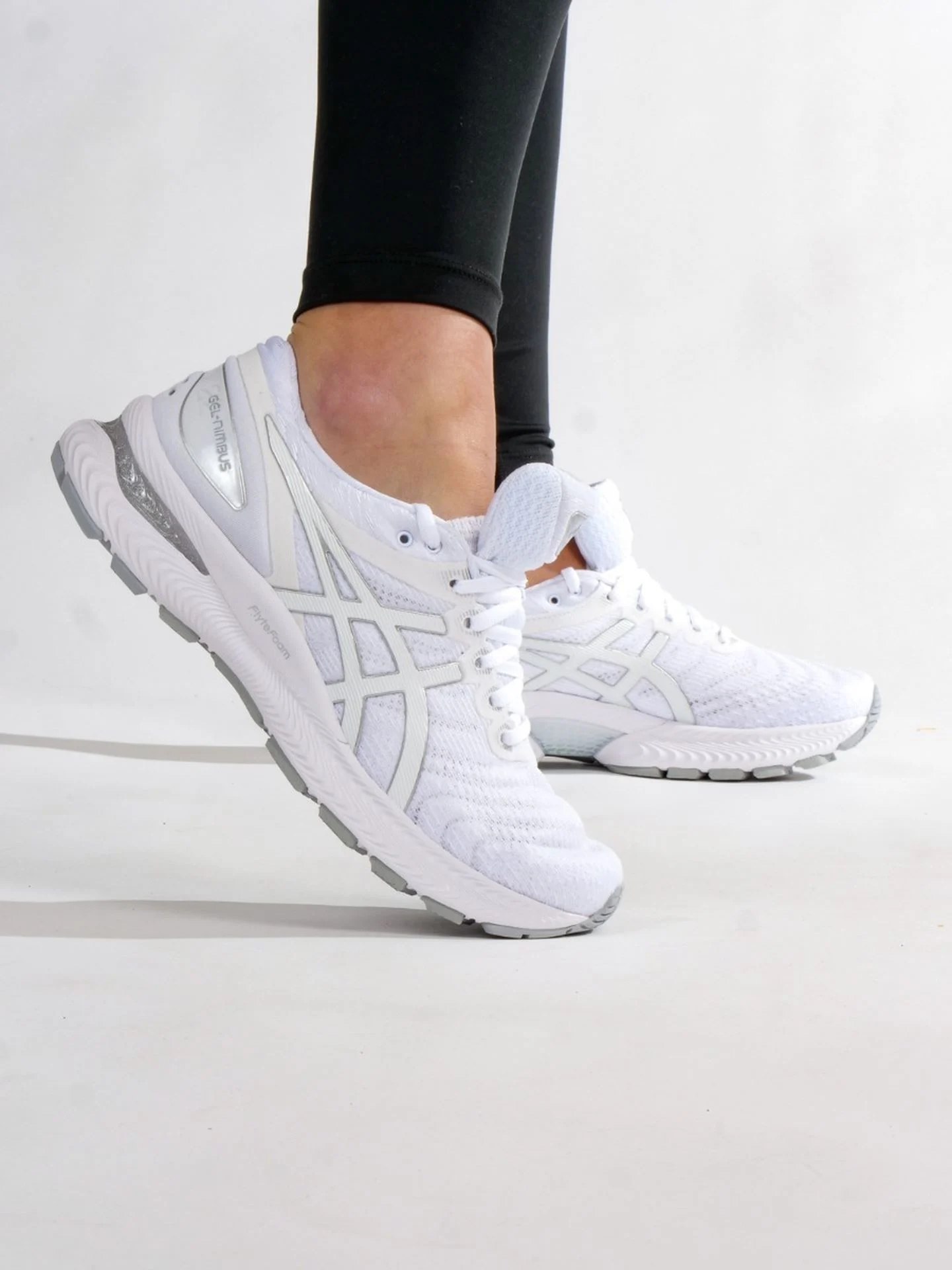 Gel-Nimbus 22
