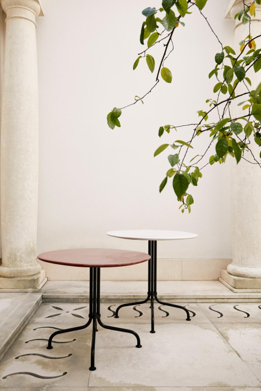 Gubi Carmel Bistro Lounge tafel Ø75 Rock Red
