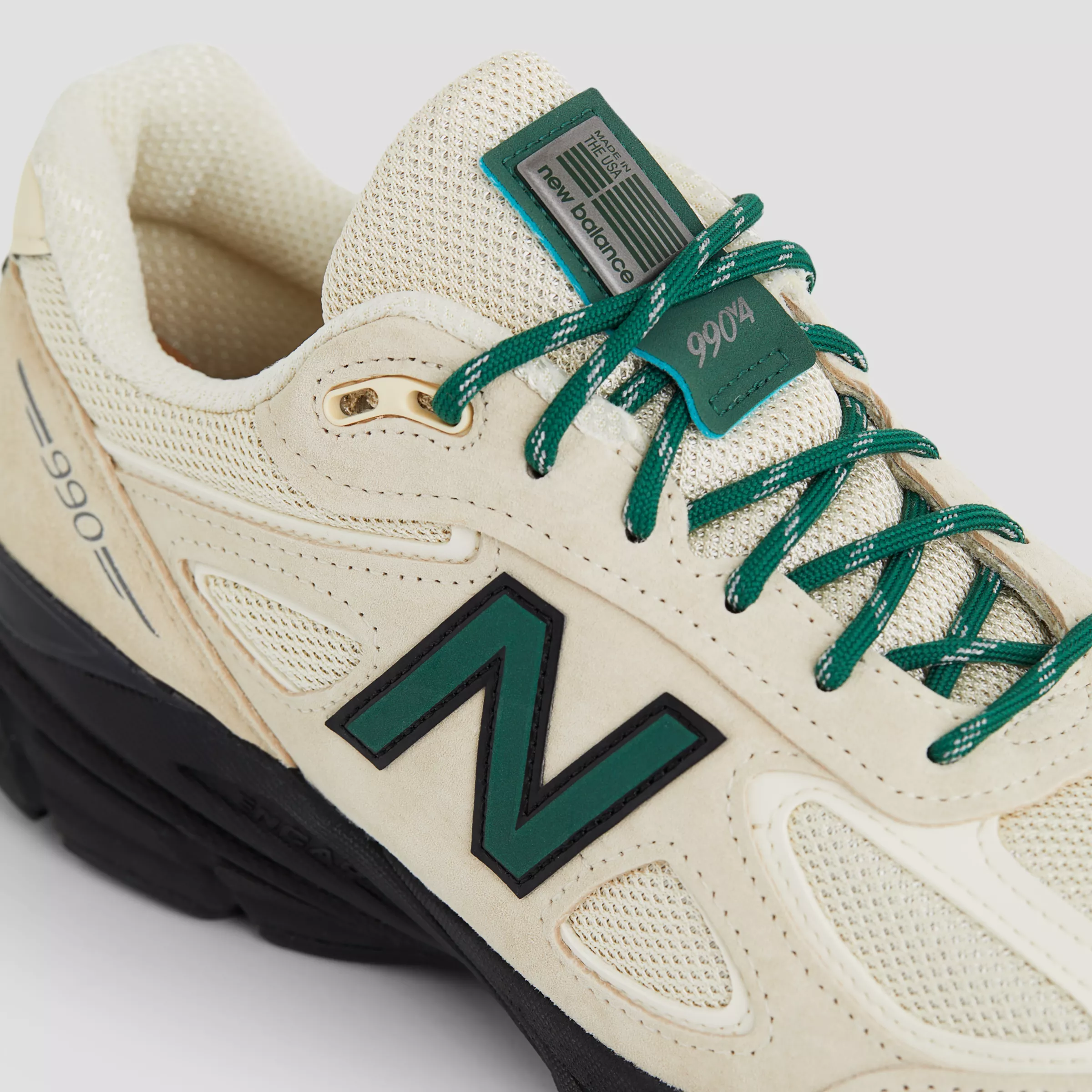 Unisex Made in USA 990v4
