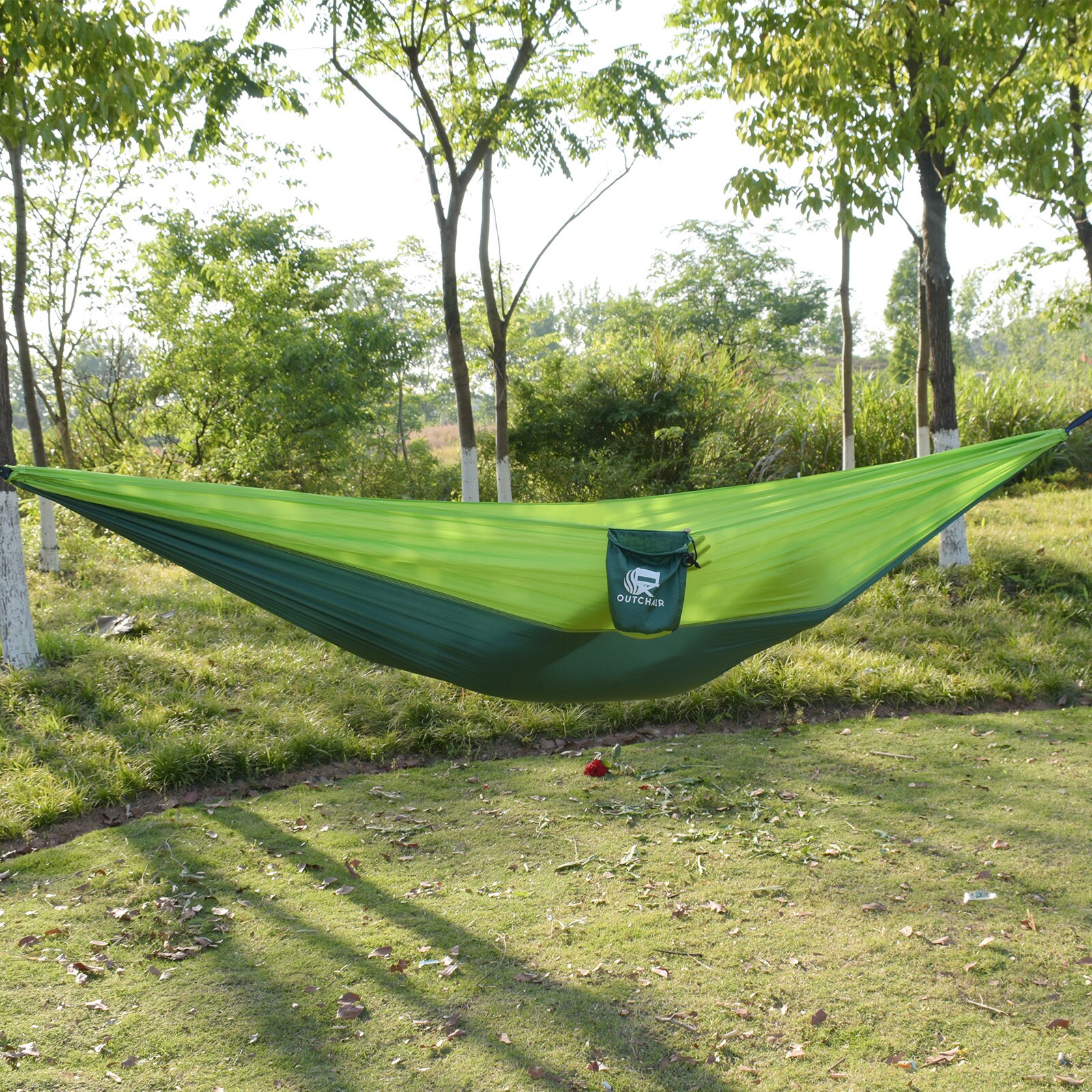 OUTCHAIR Mini Reise Hängematte Hang Out Camping Wetterfest Nylon XL 780 g Leicht Farbe: Grün/dunkelgrün