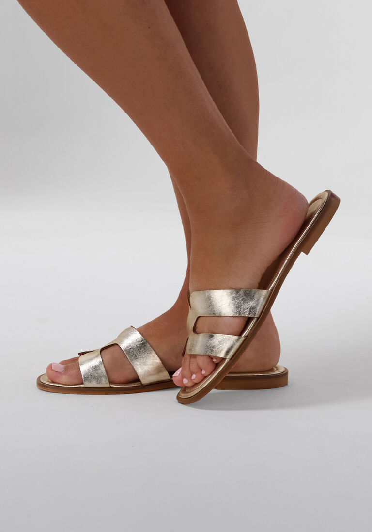 OMODA ATELIER gouden omoda atelier slippers omoda x florine slippers