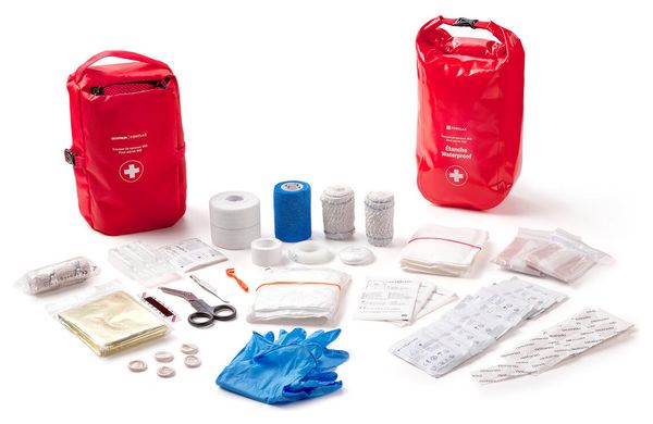 Trousse de 1er Secours 900 Etanche Decathlon Soin & Bien-être 80 pièces
