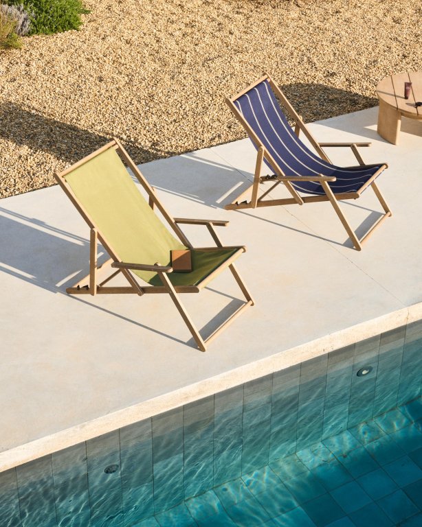 Kave Home Vilara strand klapstoel zwart